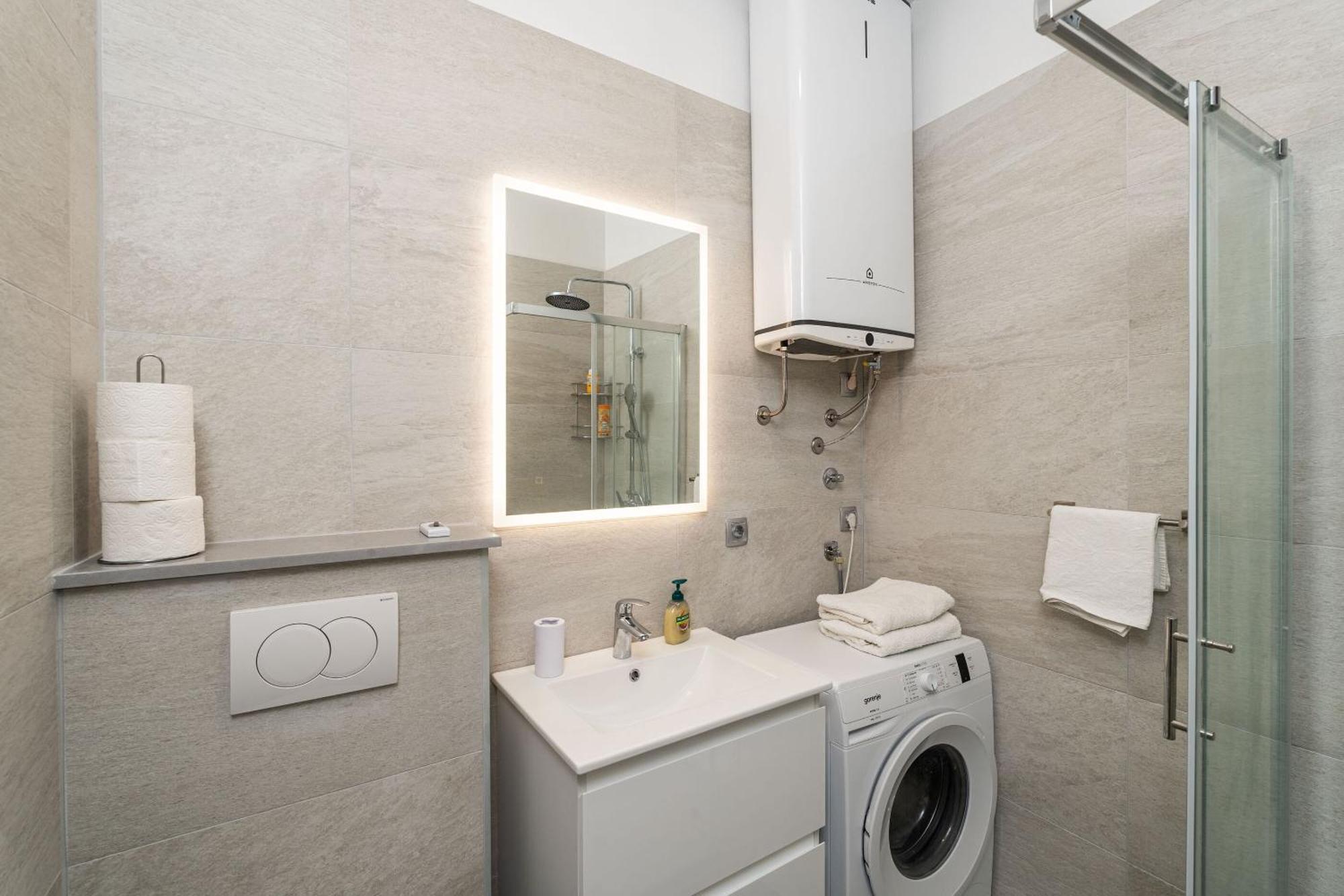 Apartments Pero - Free Parking Дубровник Екстериор снимка