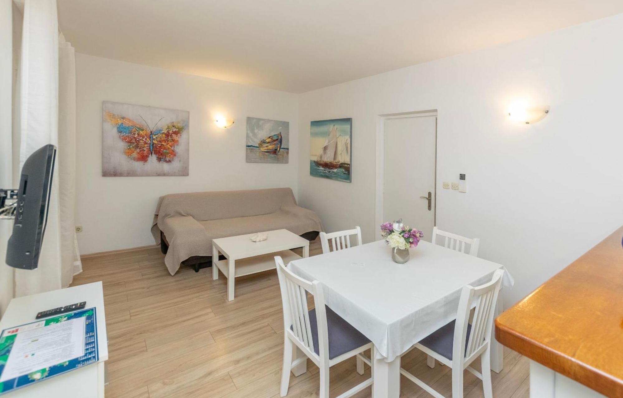 Apartments Pero - Free Parking Дубровник Екстериор снимка